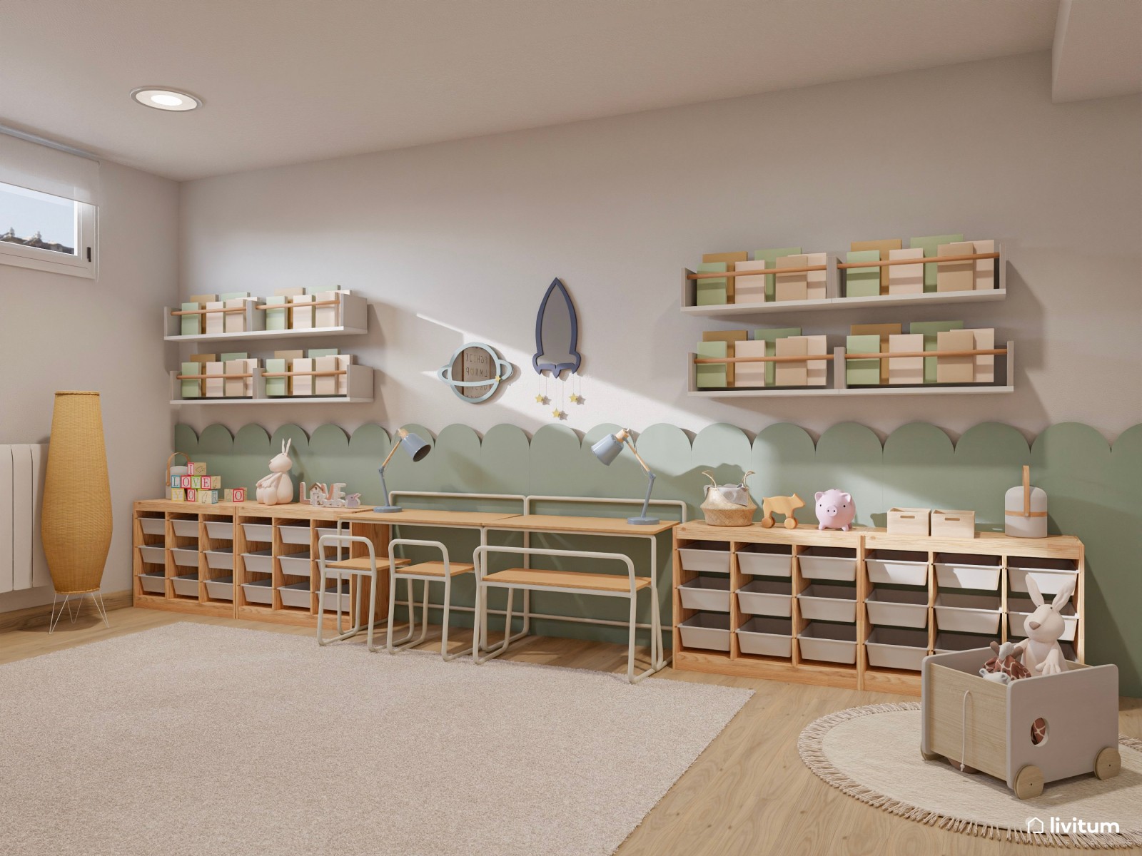 Amplia zona de juegos con escritorios y mucho almacenaje en color verde y amarillo