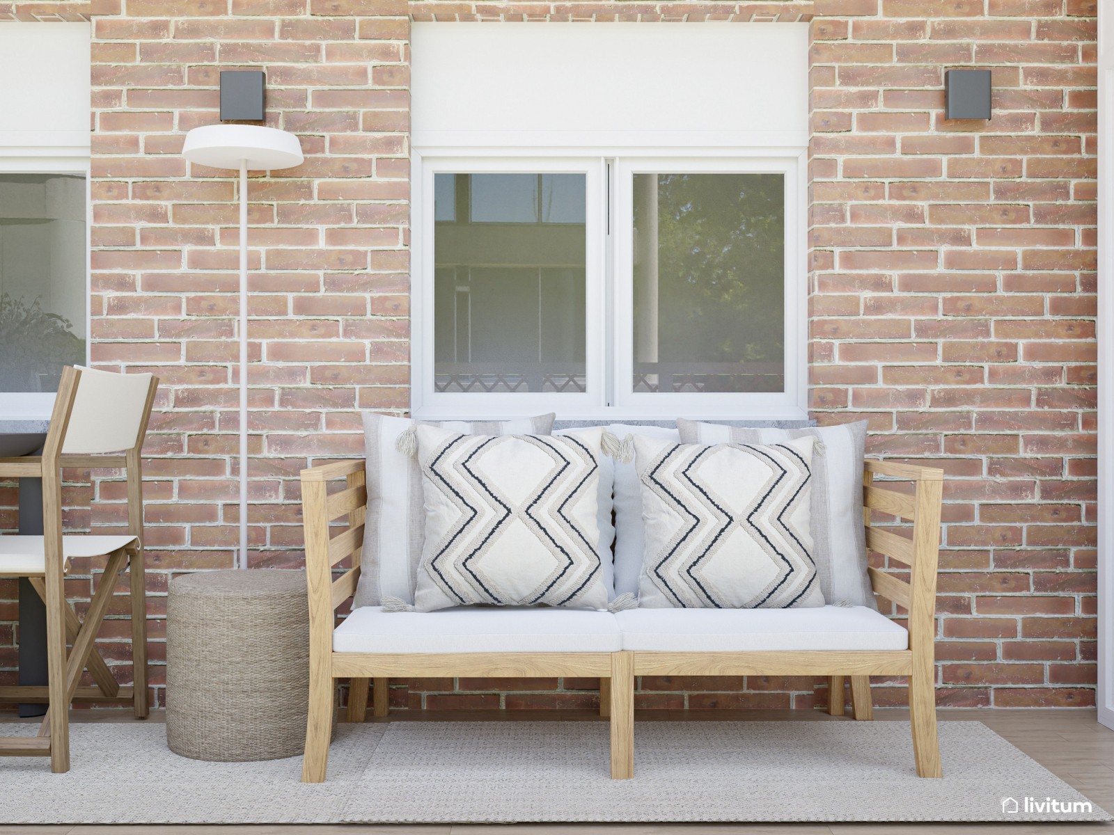 Balcón bohemio con sofá modular y comedor exterior en solo 9,5 m²