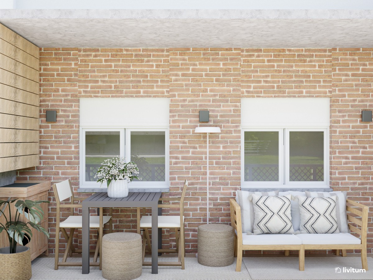 Balcón bohemio con sofá modular y comedor exterior en solo 9,5 m²