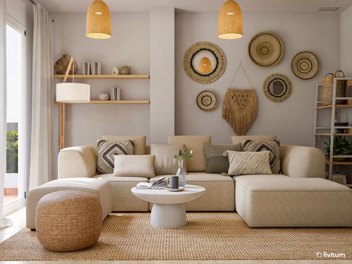 sal&oacute;n en tonos madera, sof&aacute; en L, mesa de centro de m&aacute;rmol y espejos decorativos colgantes