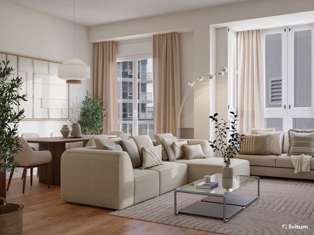 sal&oacute;n comedor en tonos crema, sof&aacute; en L y mesa de centro