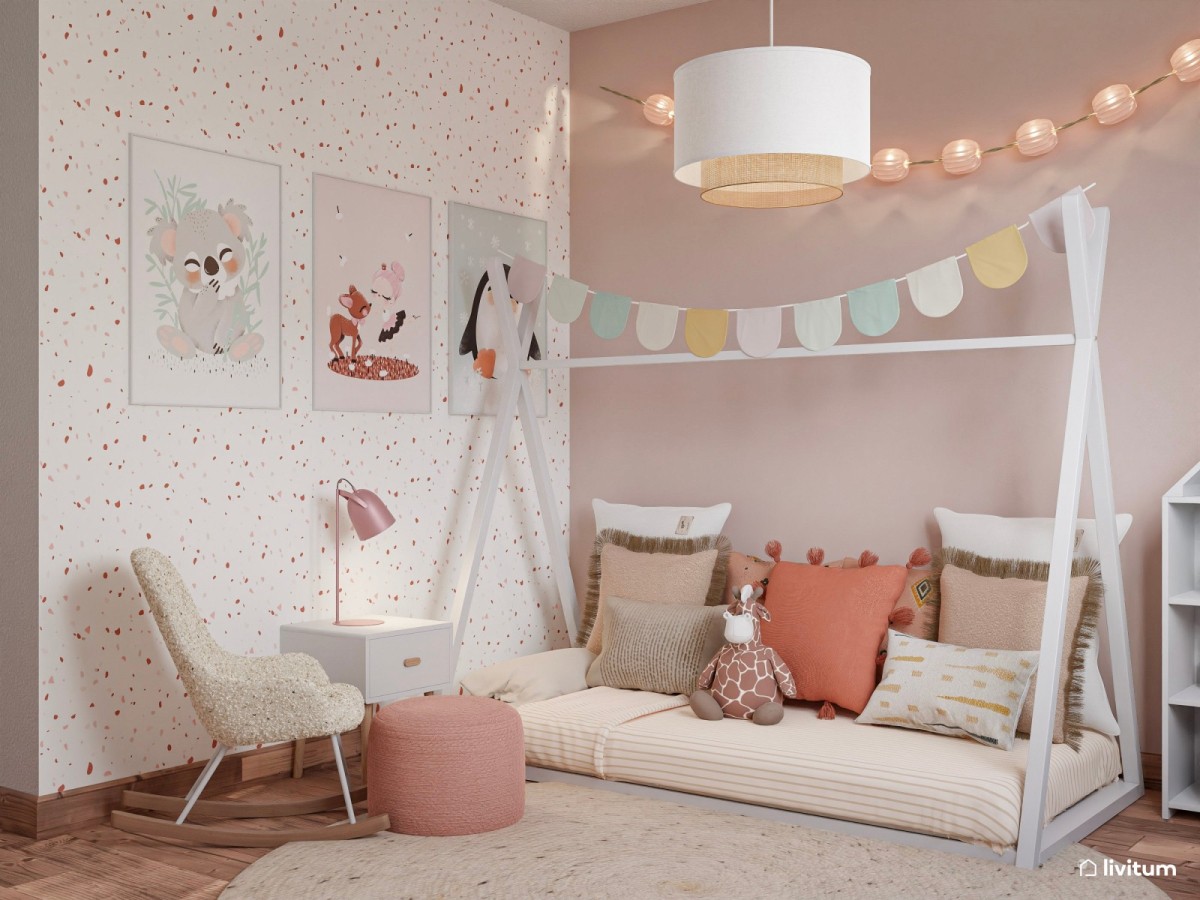 dormitorio infantil en tonos pastel, cama montessori en forma de tipi y sill&oacute;n 