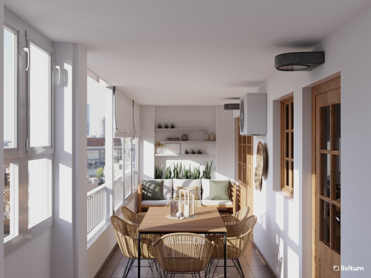 terraza/balc&oacute;n en tonos claros y detalles en madera, mesa cuadrada y sof&aacute;