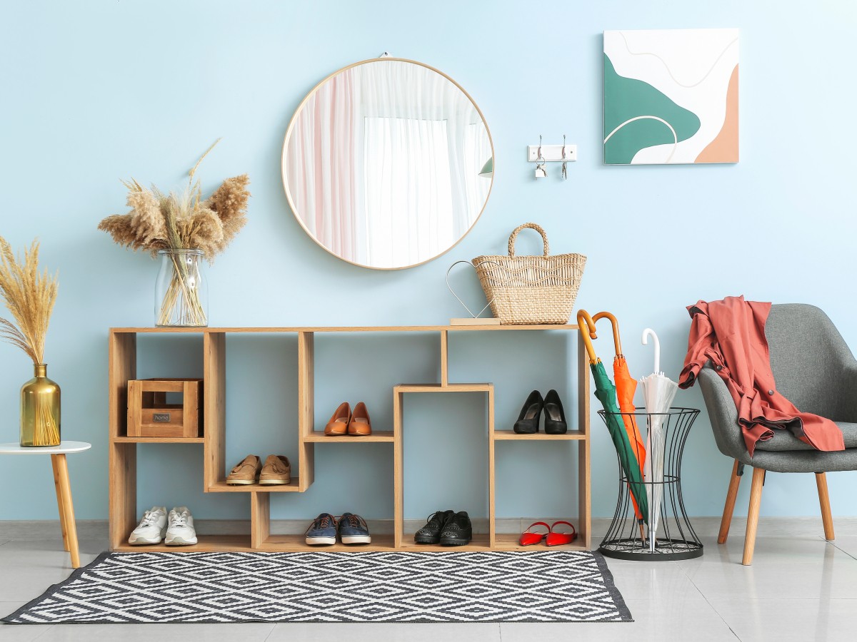 Es momento de ordenar tus zapatos: 7 ideas para muebles zapateros 