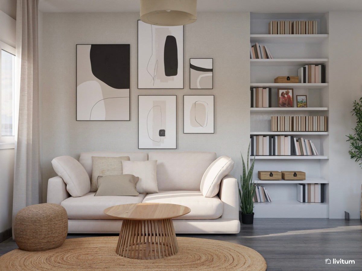sal&oacute;n en tonos claros, sof&aacute; peque&ntilde;o y mesa de madera de centro