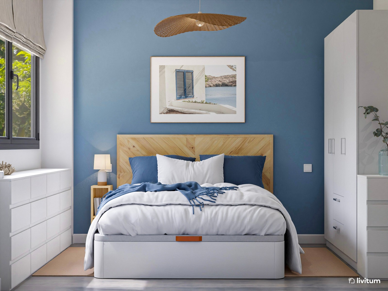 Dormitorio individual con cama doble y pared de acento en azul empolvado