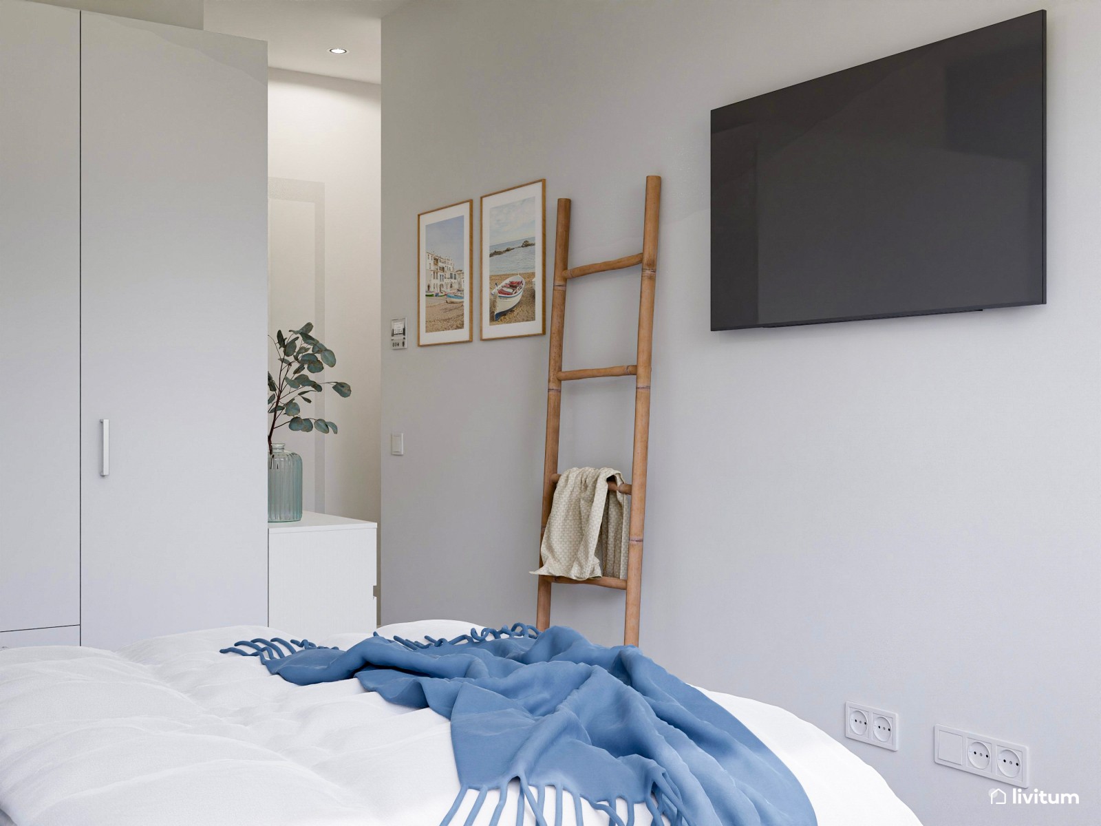 Dormitorio individual con cama doble y pared de acento en azul empolvado