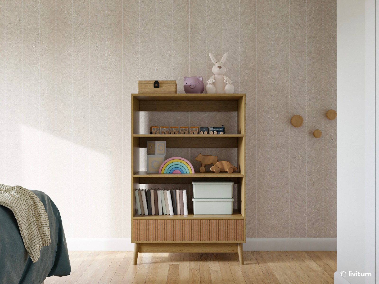 Dormitorio juvenil nórdico con papel pintado a rayas y guirnalda de luces