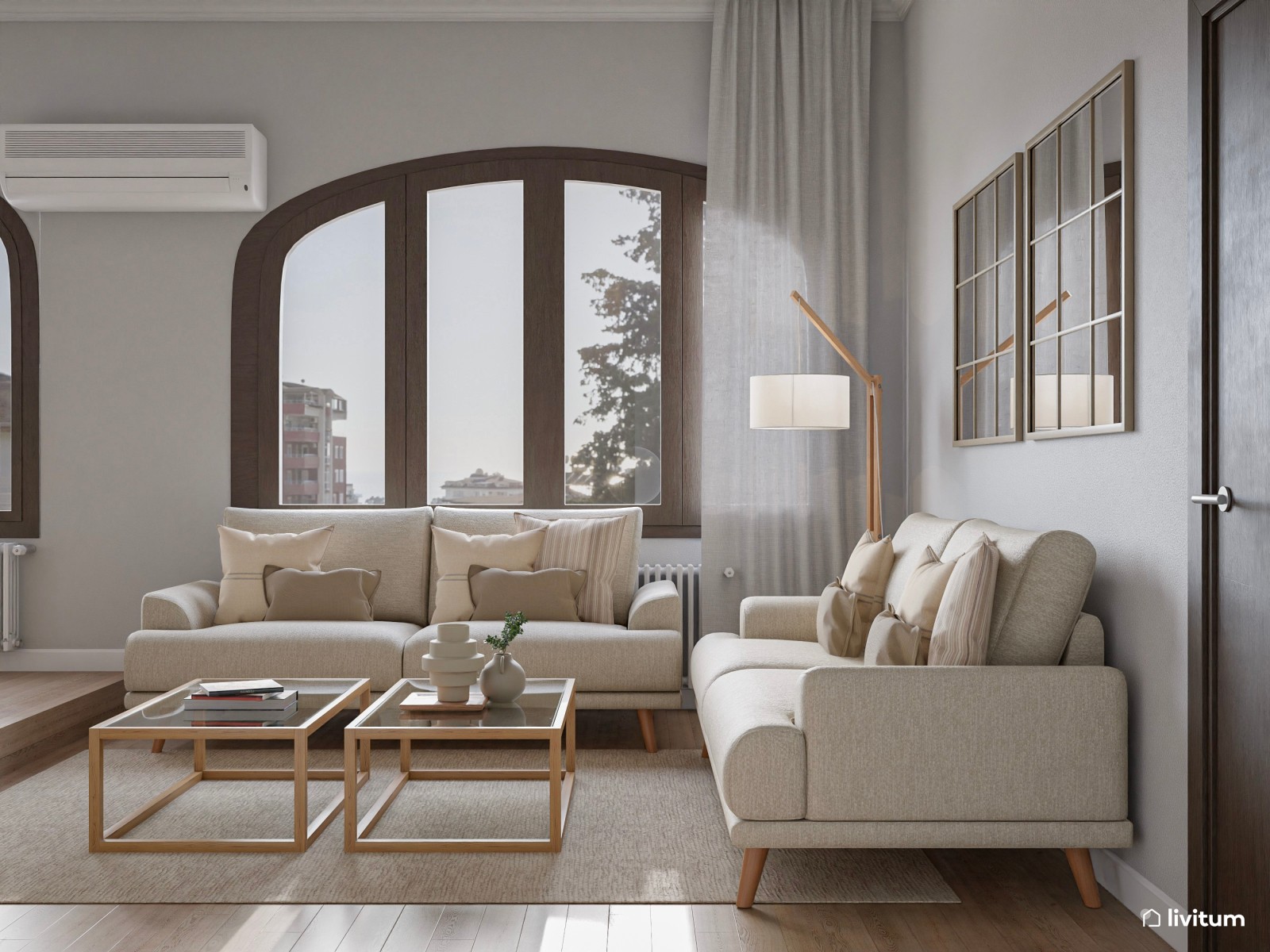 Elegante salón con ventanas arqueadas y mobiliario clásico 