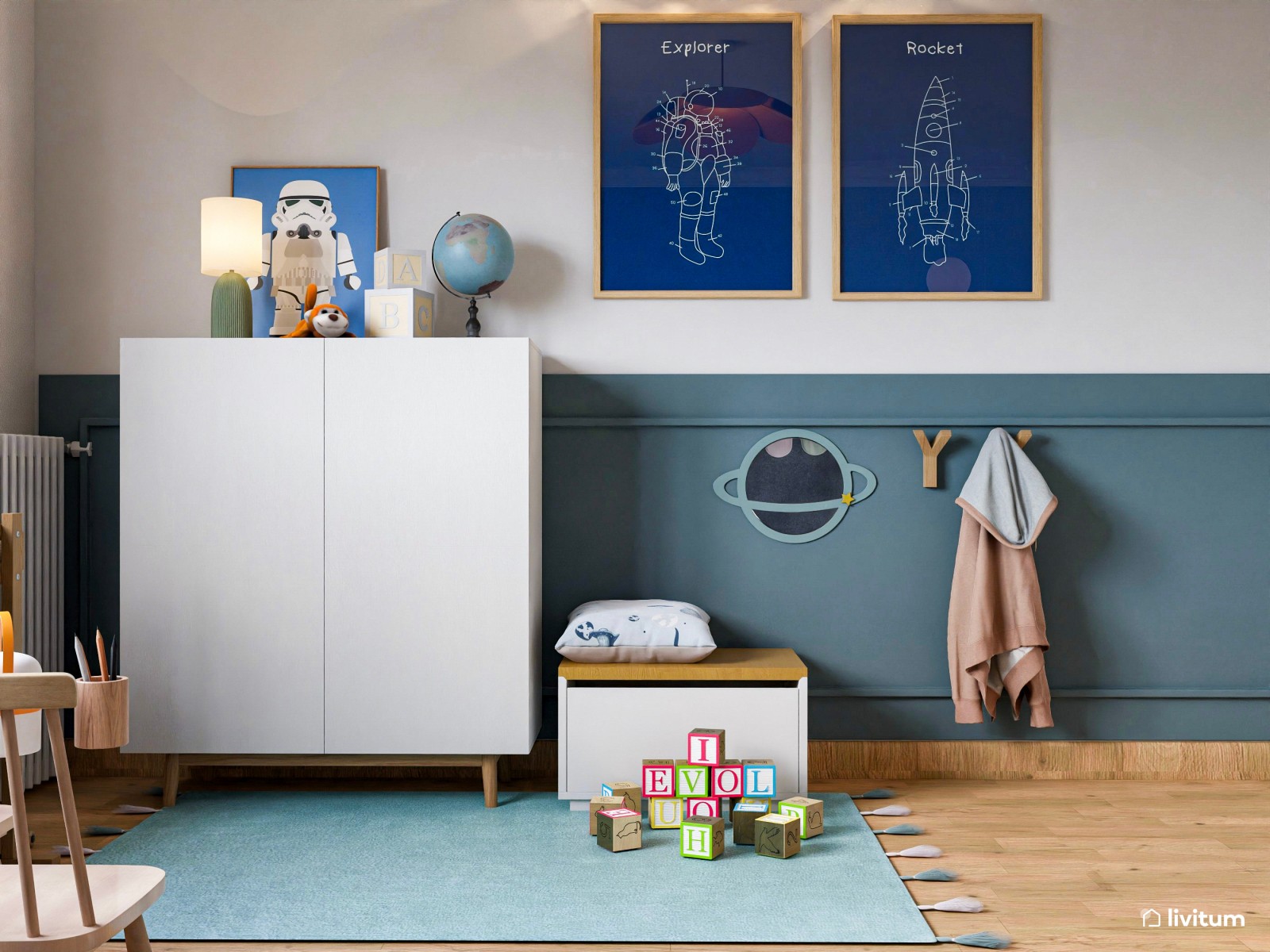 Habitación infantil para dos, en azul y con estantería en forma de casita 