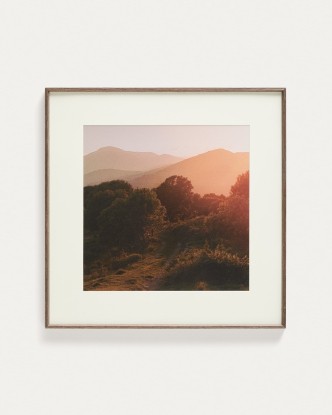 Cuadro Zavira fotografía de paisaje de La Garrotxa 58 x 58 cm, Kave Home
