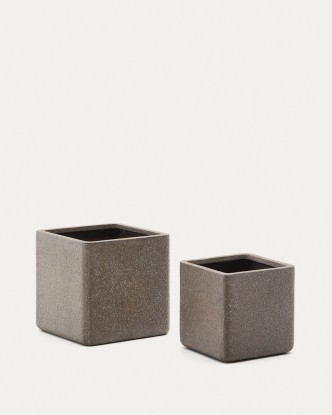 Set Minoa de 2 maceteros de efecto piedra marrón 44 x 44 cm, Kave Home