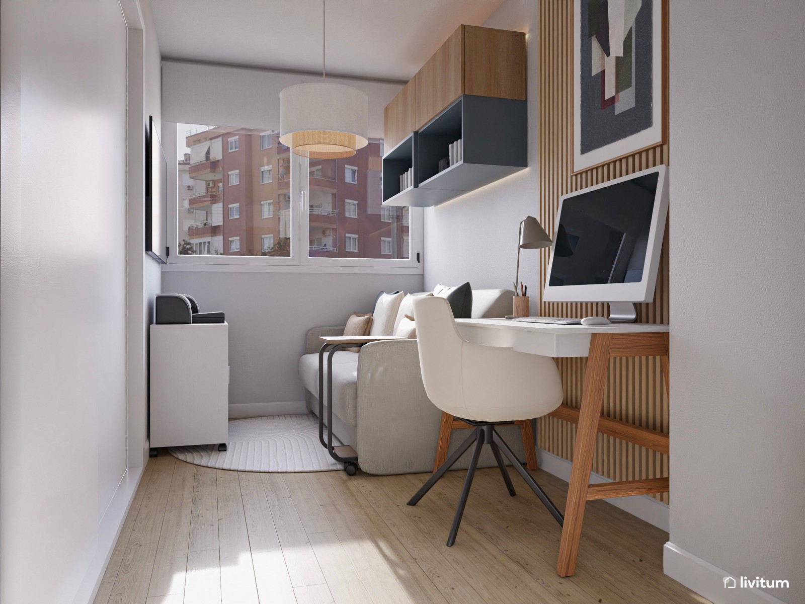 Pequeño estudio con listones de madera y almacenaje vertical 