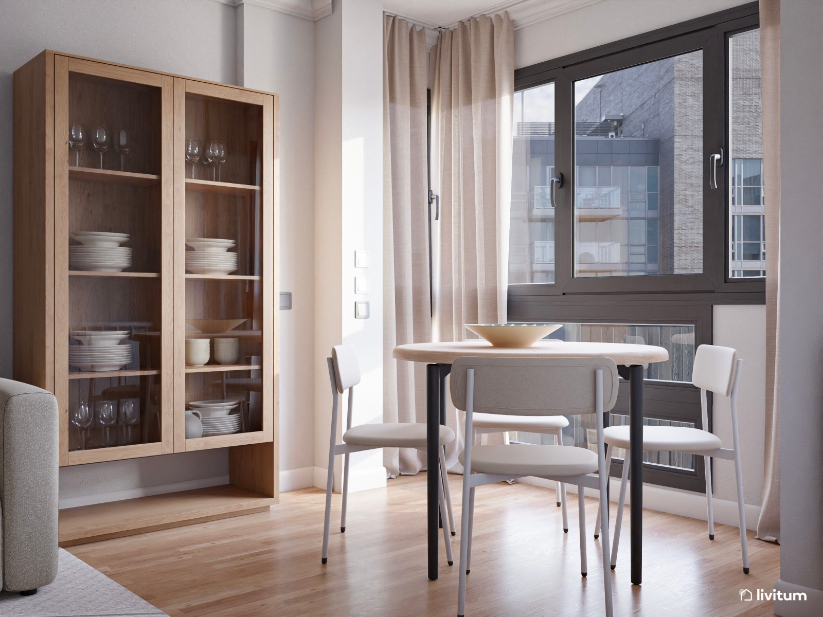 Salón comedor largo y estrecho con zona de escritorio