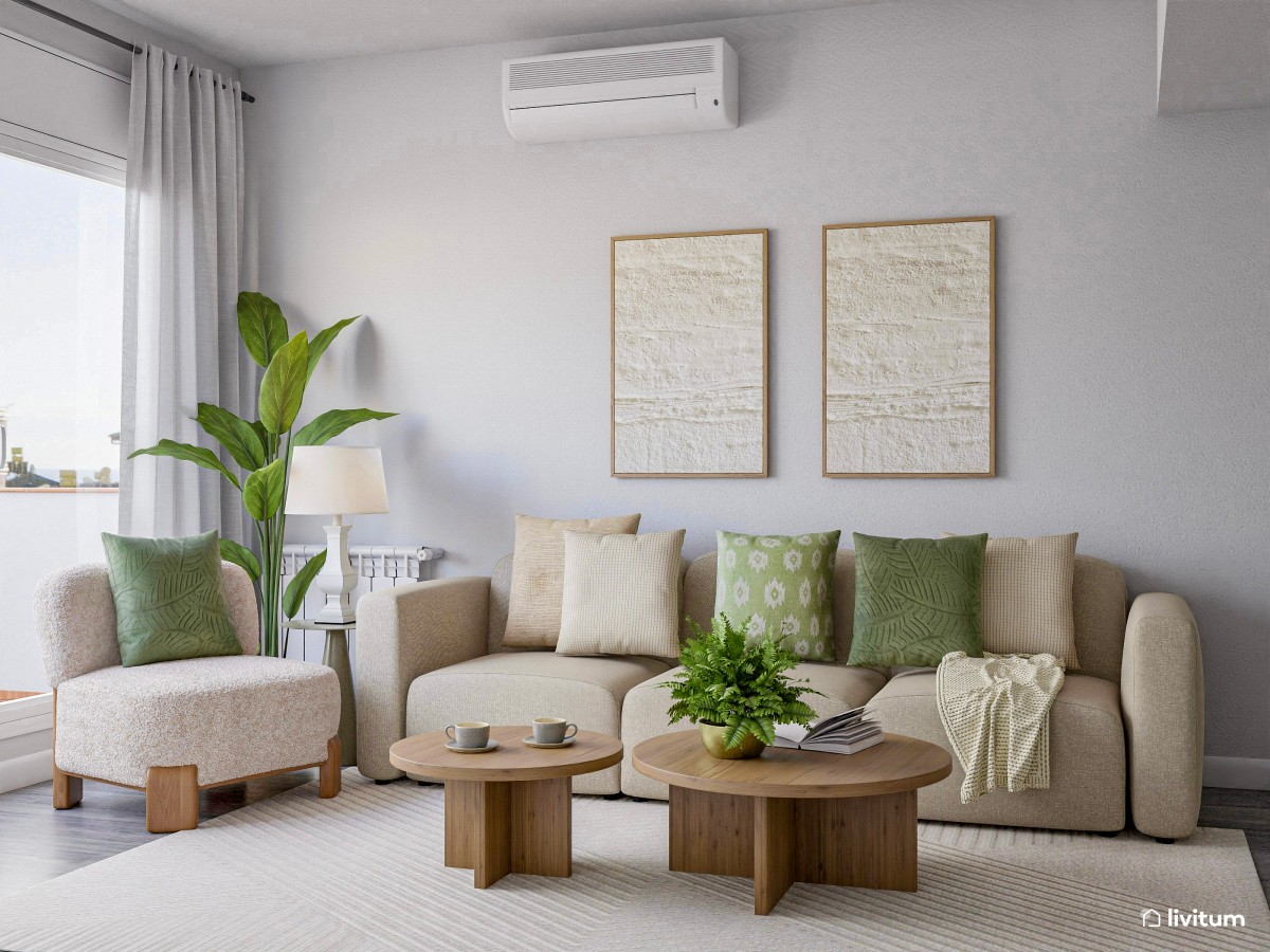 Salón de tonos neutros, madera y molduras, con detalles en verde