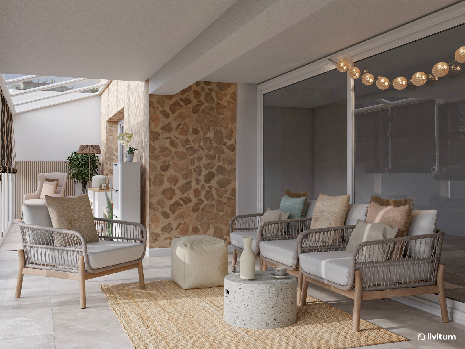 Terraza boho chic con ventanales y práctico cerramiento