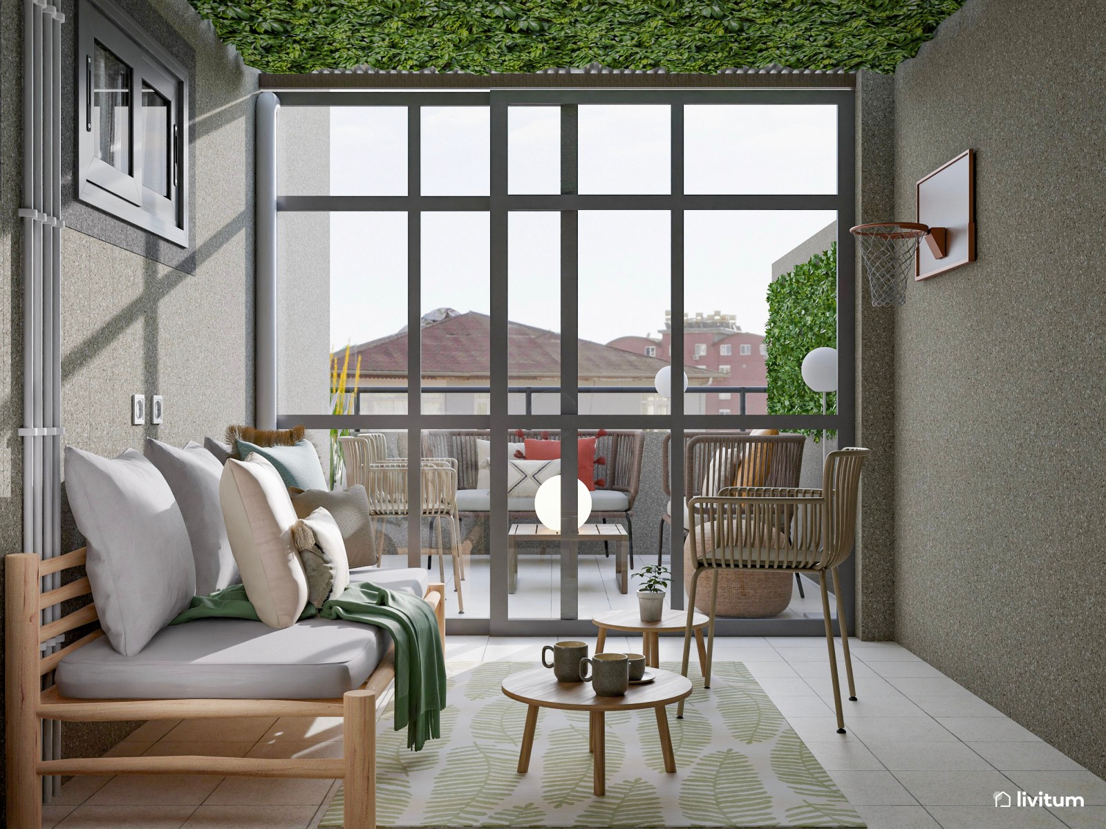 Terraza en patio interior con varias zonas y múltiples usos