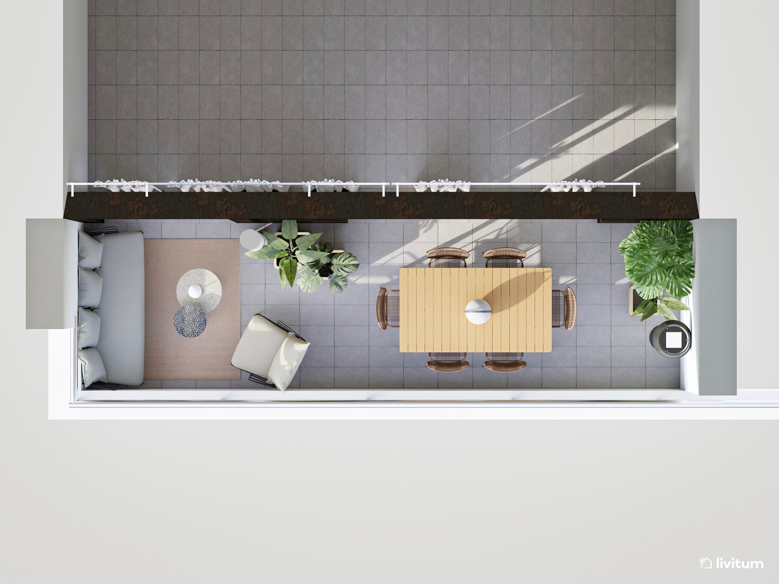 Terraza moderna en planta alargada con diseño en madera oscura